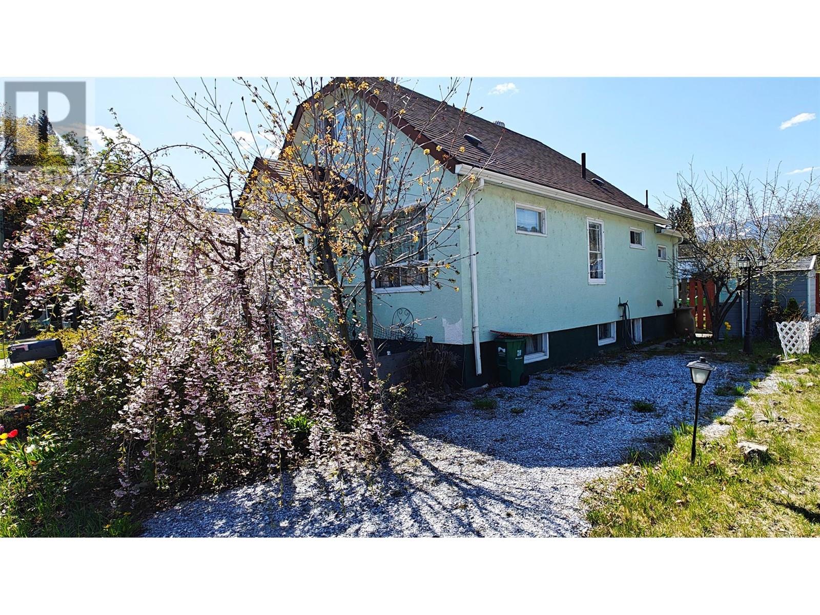 Property at 1889 BOWSER Street image 4