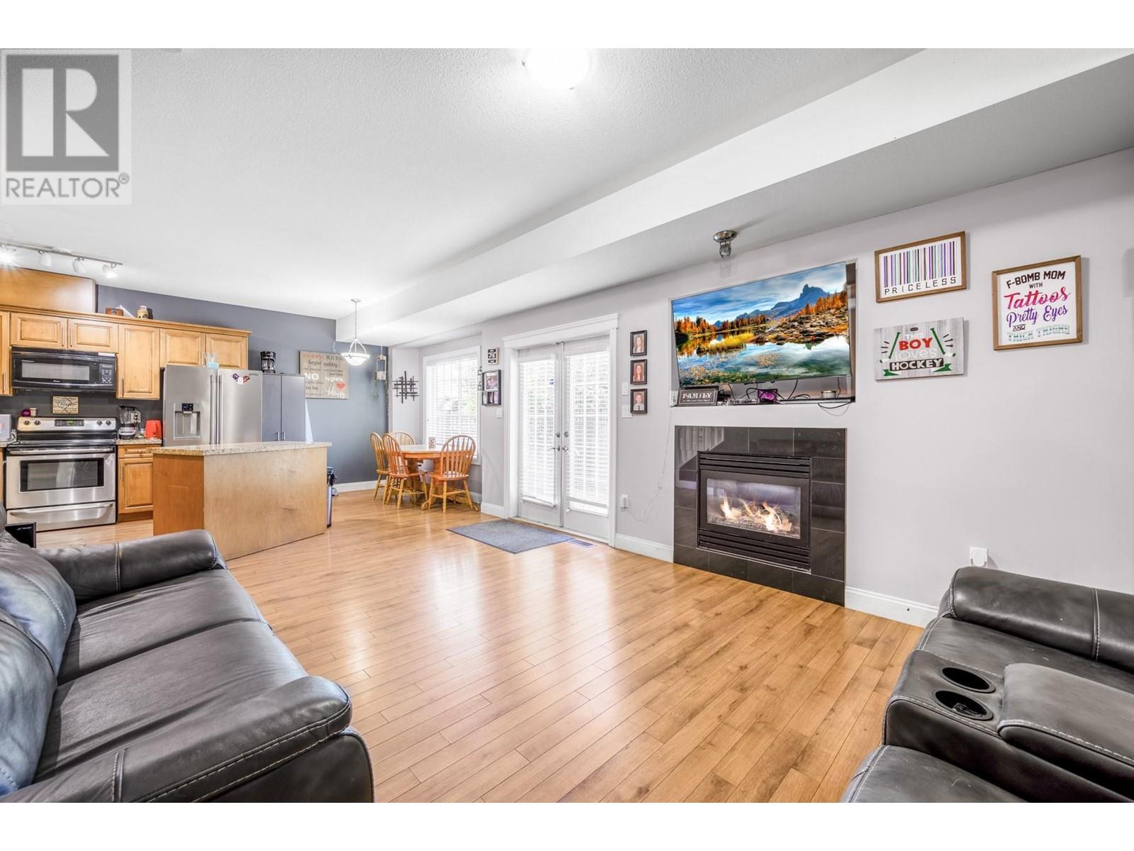 Property at 1096 FAIRVIEW Road Unit# 102 image 5