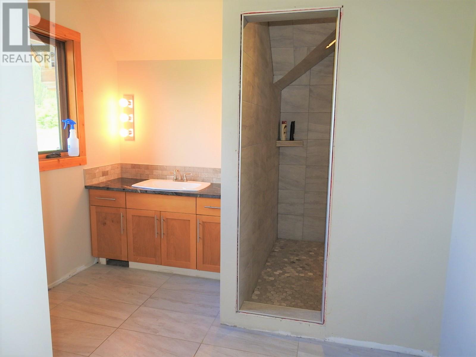 1144 Tappen Valley Road, Tappen, British Columbia  V0E 2X3 - Photo 24 - 10346363