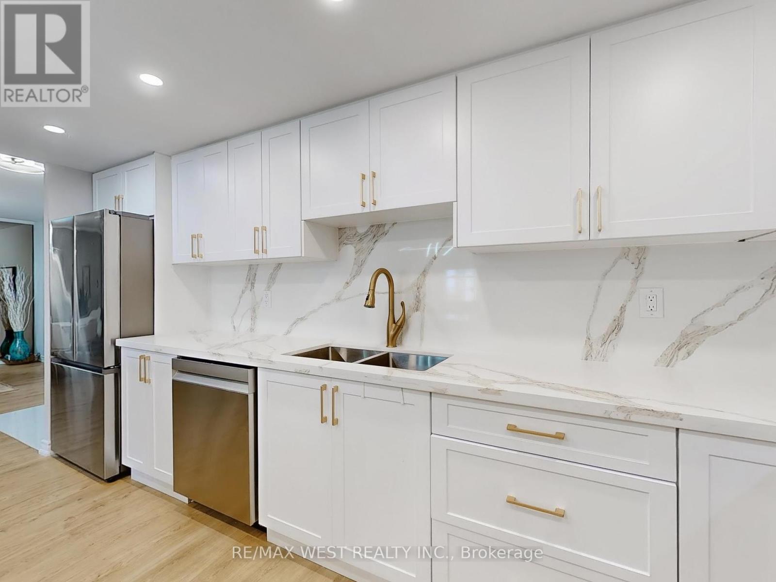 1108 - 1555 Finch Avenue E, Toronto, Ontario  M2J 4X9 - Photo 9 - C12135394