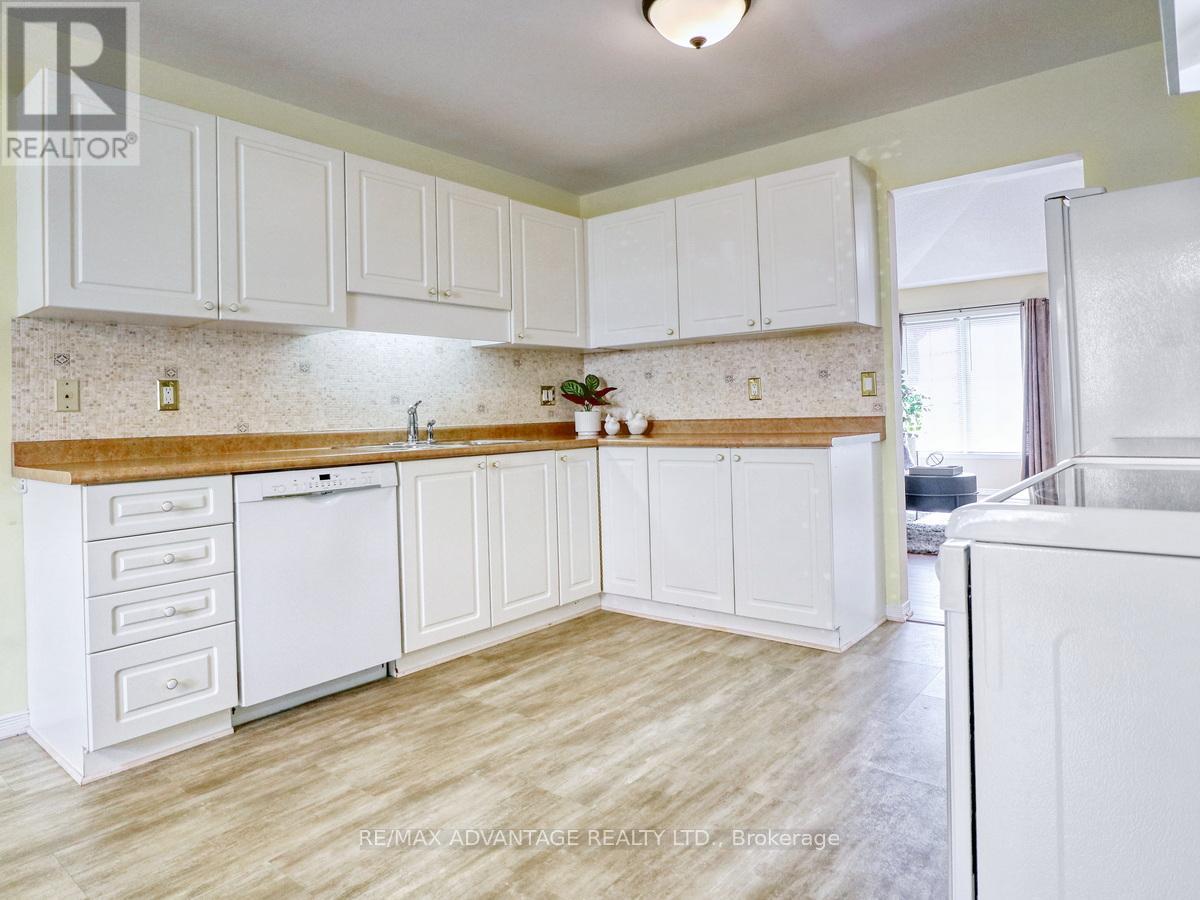14 - 100 Stroud Crescent, London South, Ontario  N6E 4A1 - Photo 11 - X12135444