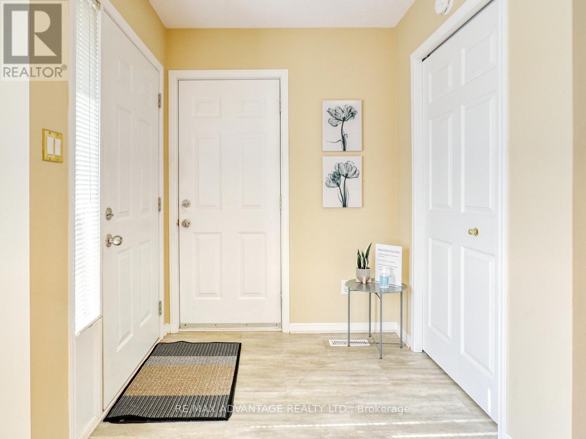 Property at 14 - 100 STROUD CRESCENT image 3