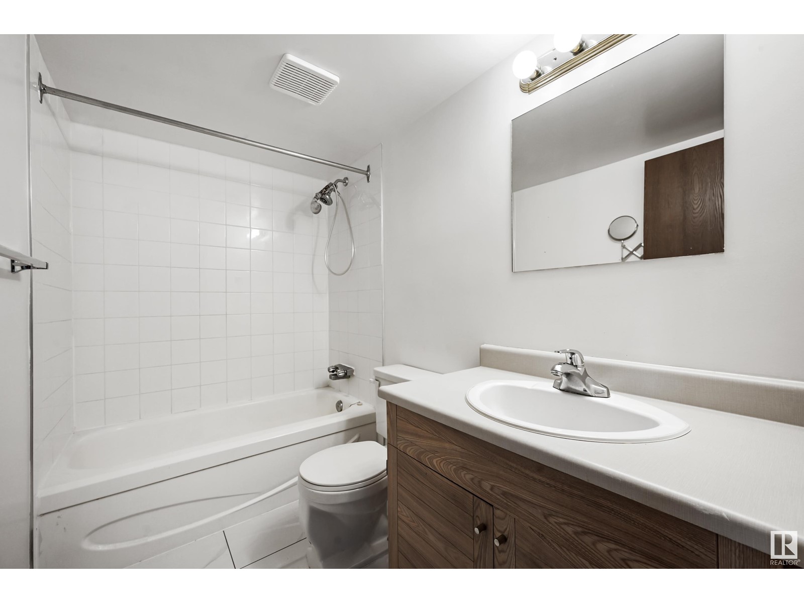 #601 9917 110 St Nw, Edmonton, Alberta  T5K 2N4 - Photo 6 - E4435317