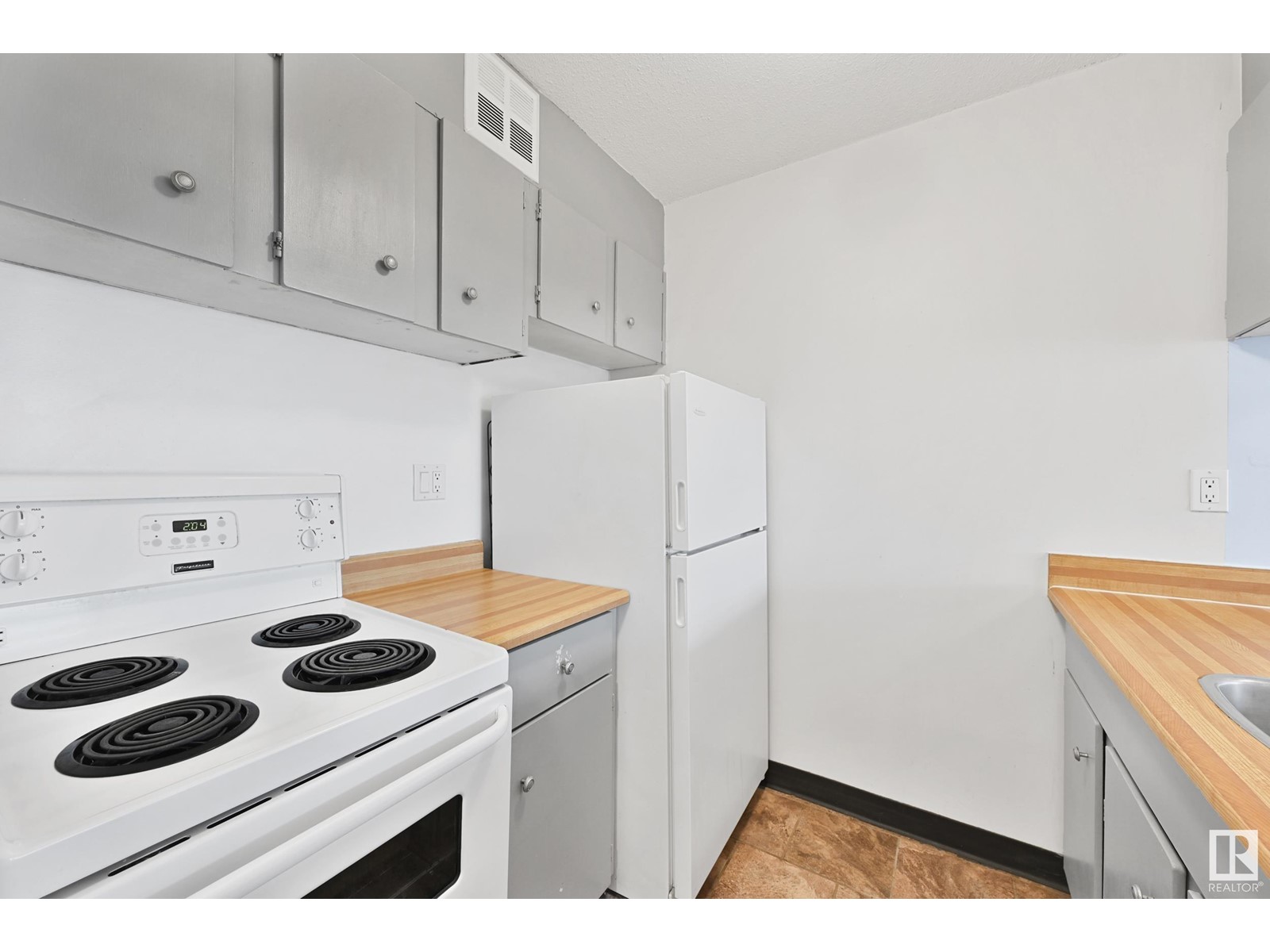 Property at #723 10160 114 ST NW image 5