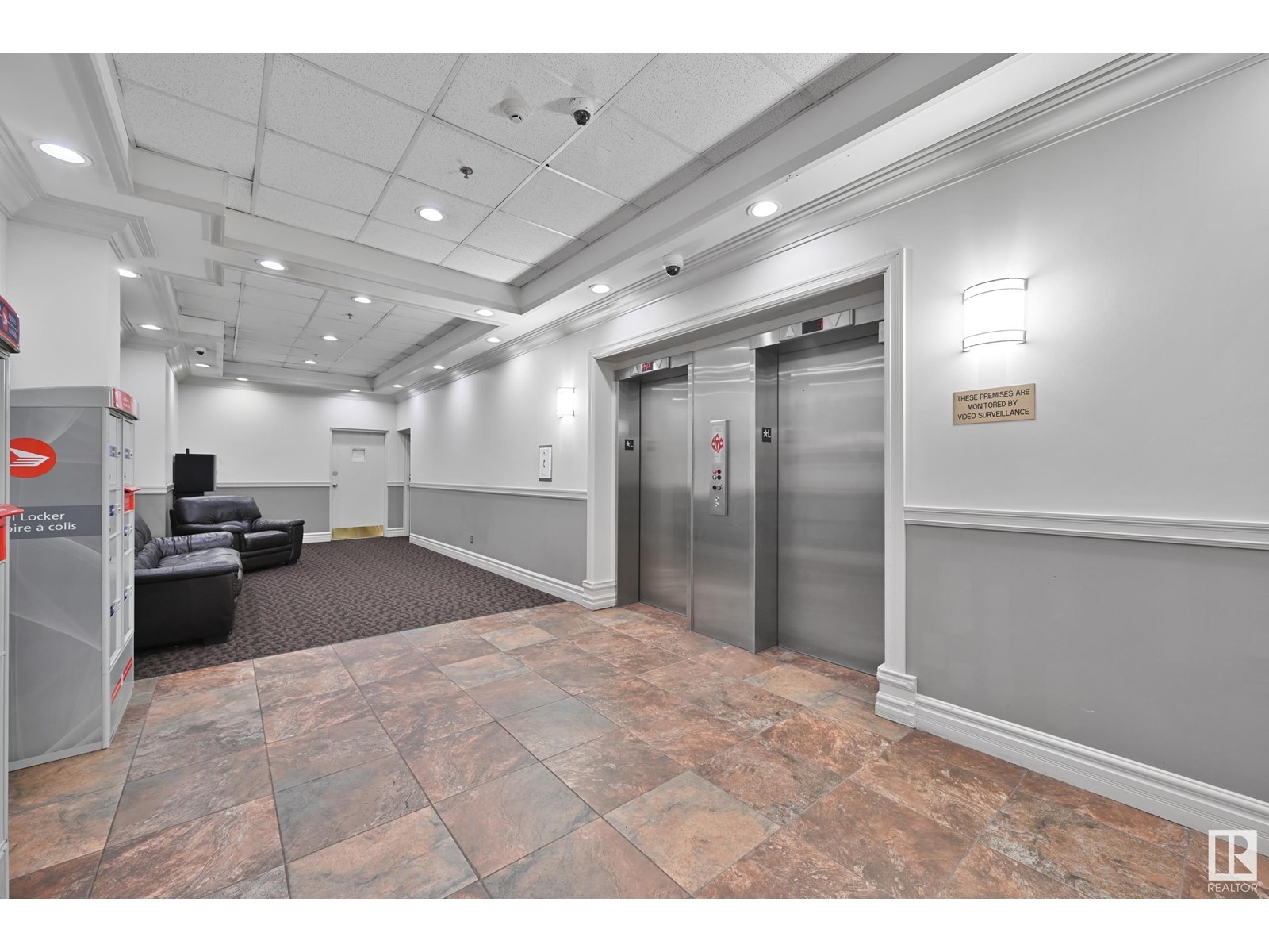 Property at #723 10160 114 ST NW image 2
