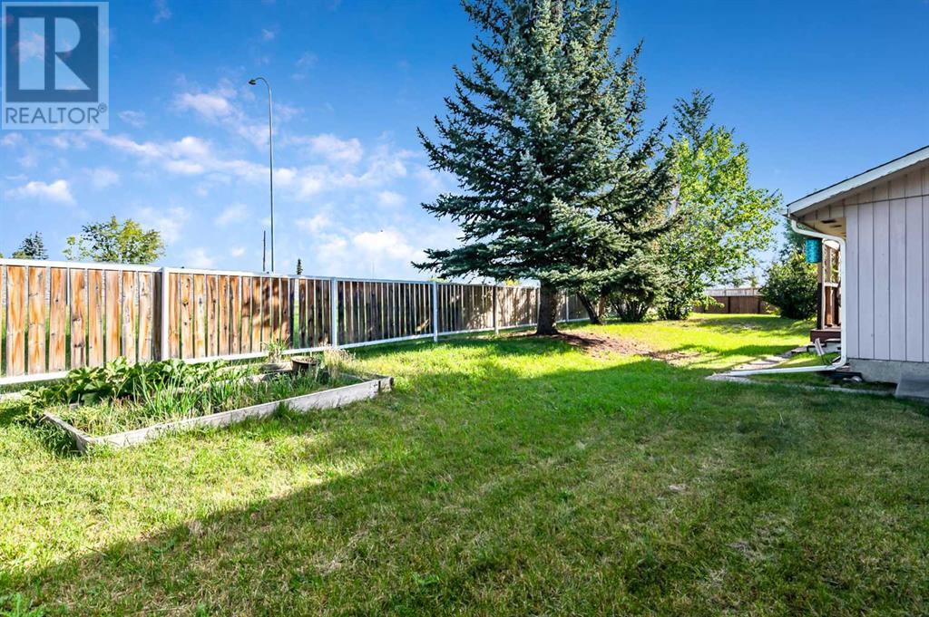 583 Woodpark Crescent Sw, Calgary, Alberta  T2W 2S1 - Photo 32 - A2218873