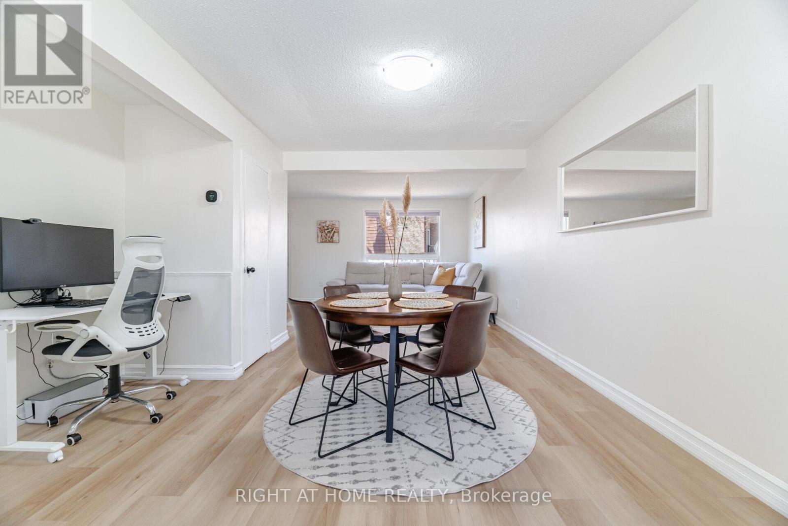 Property at 31 - 250 MAGNOLIA DRIVE image 3
