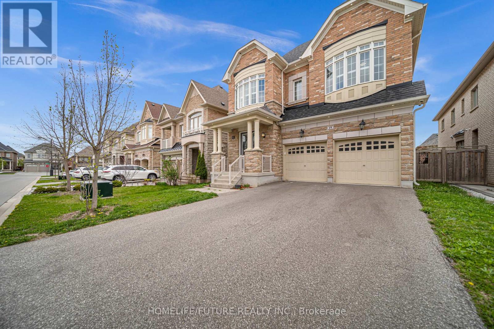 Property at 19 MADOC PLACE image 2