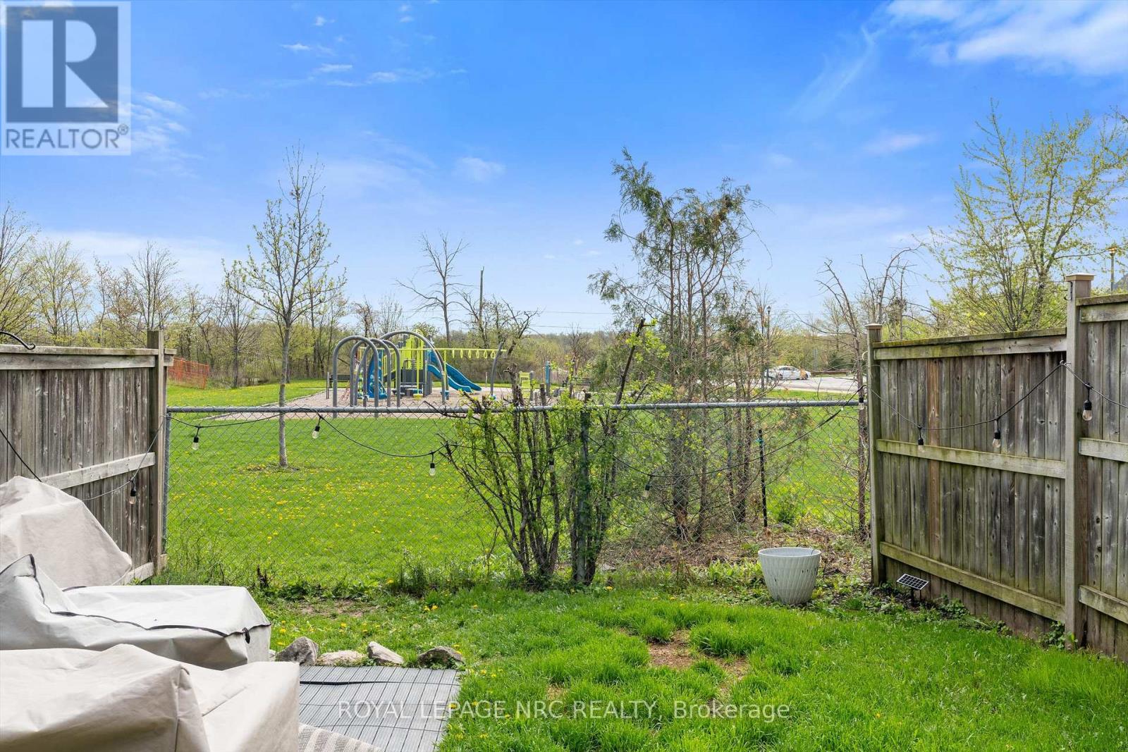Property at 6 MACKENZIE KING AVENUE image 3