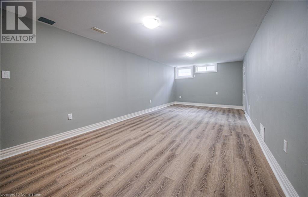 22 Hampton Place, Kitchener, Ontario  N2B 2S3 - Photo 35 - 40726473