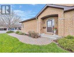 2 PEREGRINE CRESCENT, Ottawa, Ontario