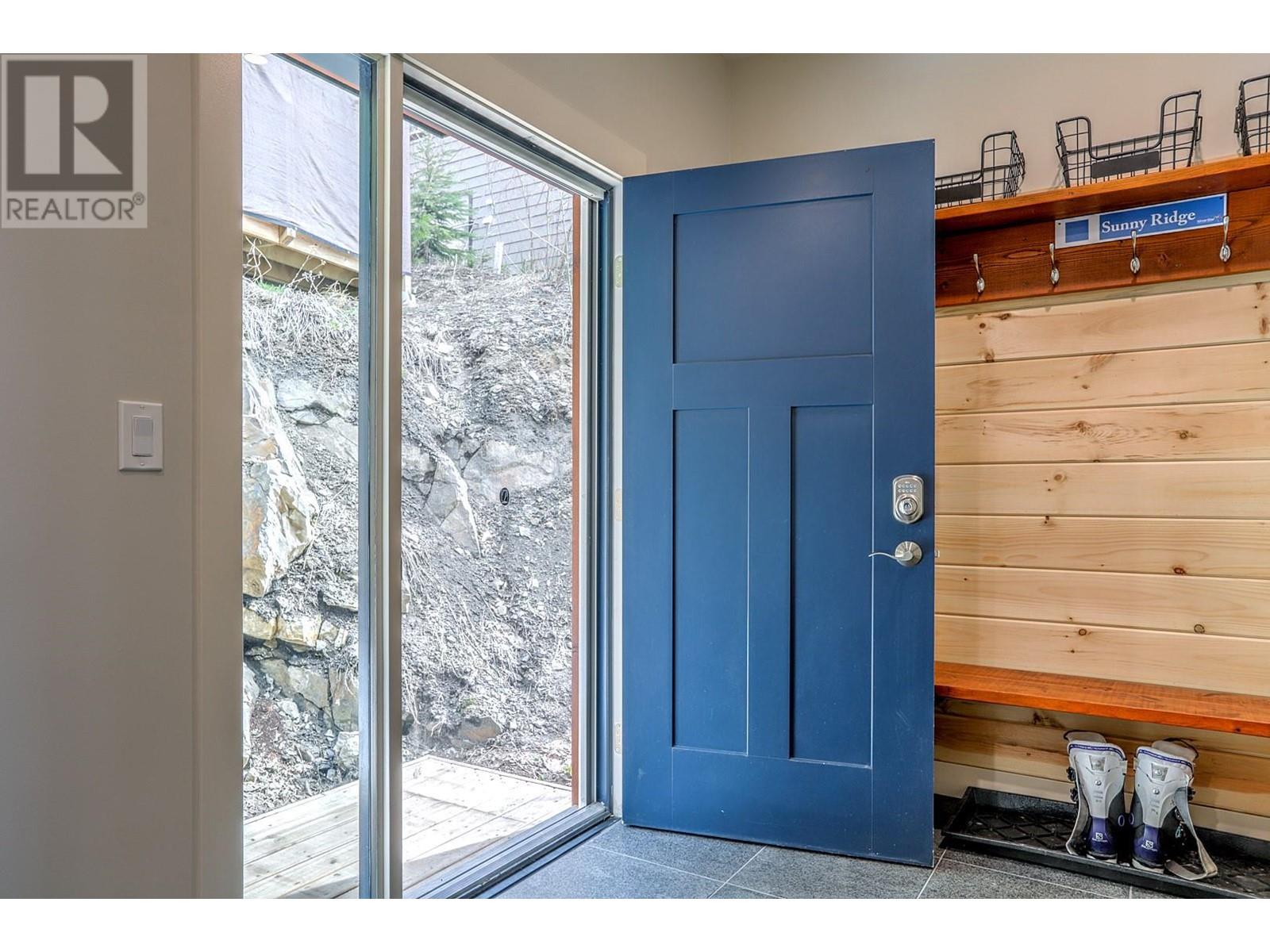9834 Cathedral Drive, Silver Star, British Columbia  V1B 3M1 - Photo 38 - 10346613