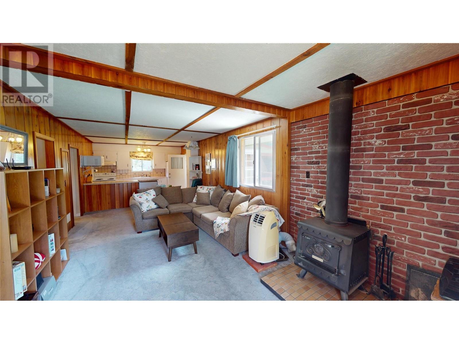 2401 Garbutts Lake Road, Fort Steele, British Columbia  V0B 2J0 - Photo 26 - 10346679