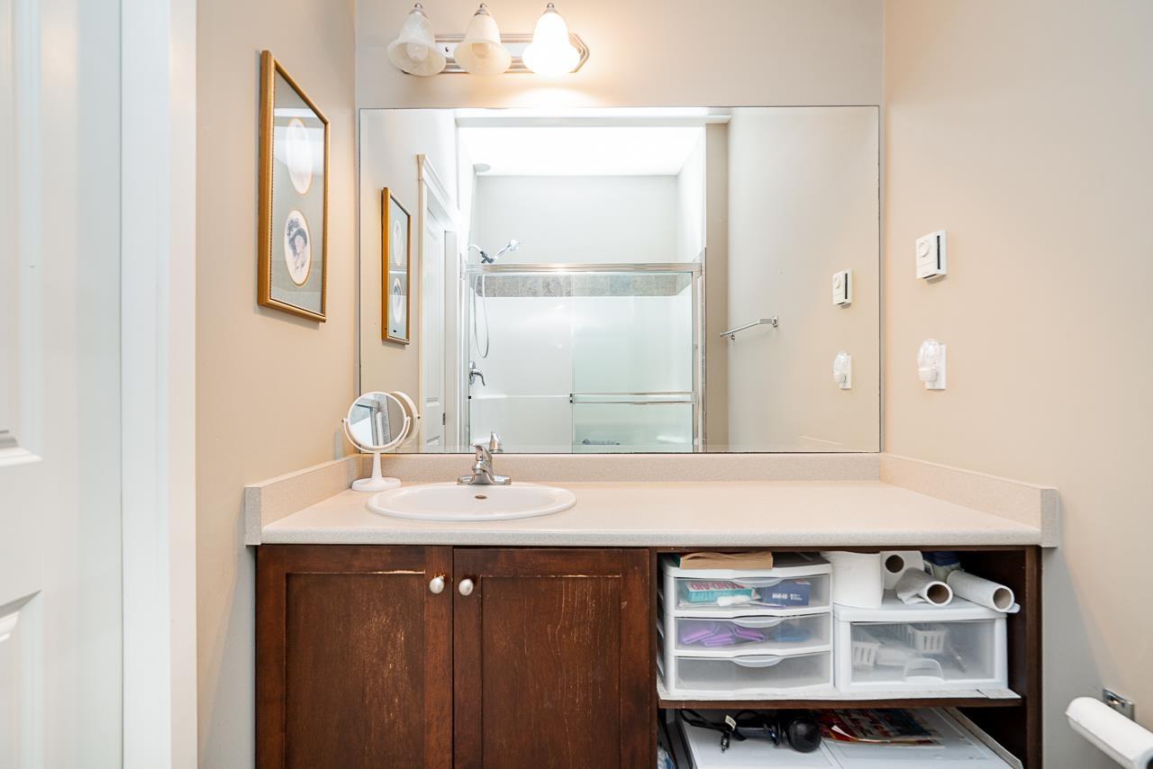 403 17712 57a Avenue, Surrey, British Columbia  V3S 1J1 - Photo 24 - R2993419