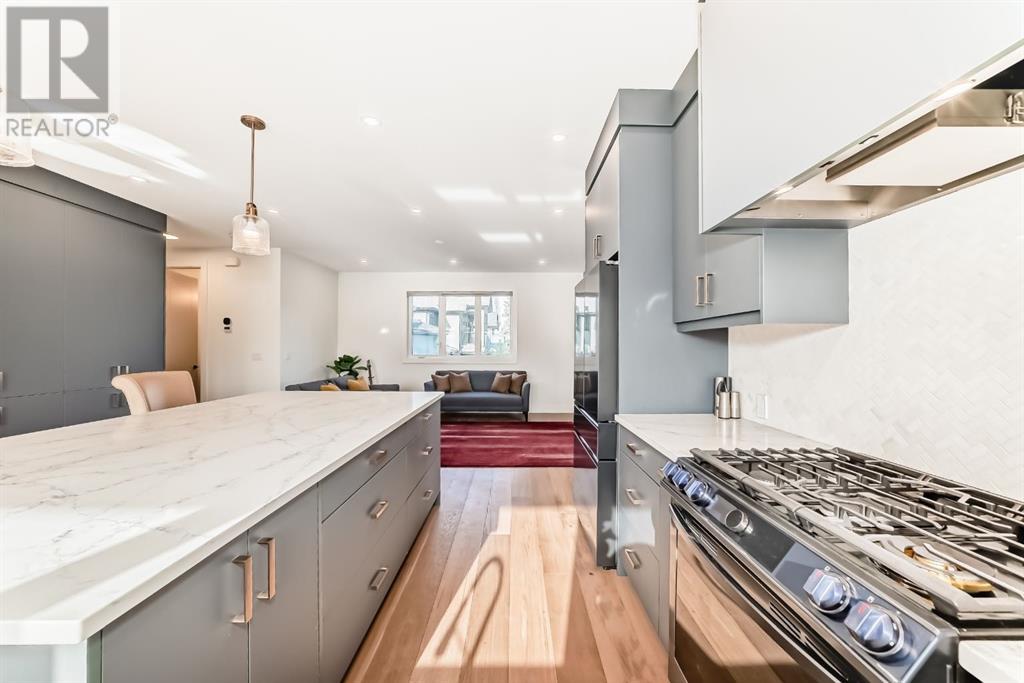 Property at 307 18 Street NW image 5