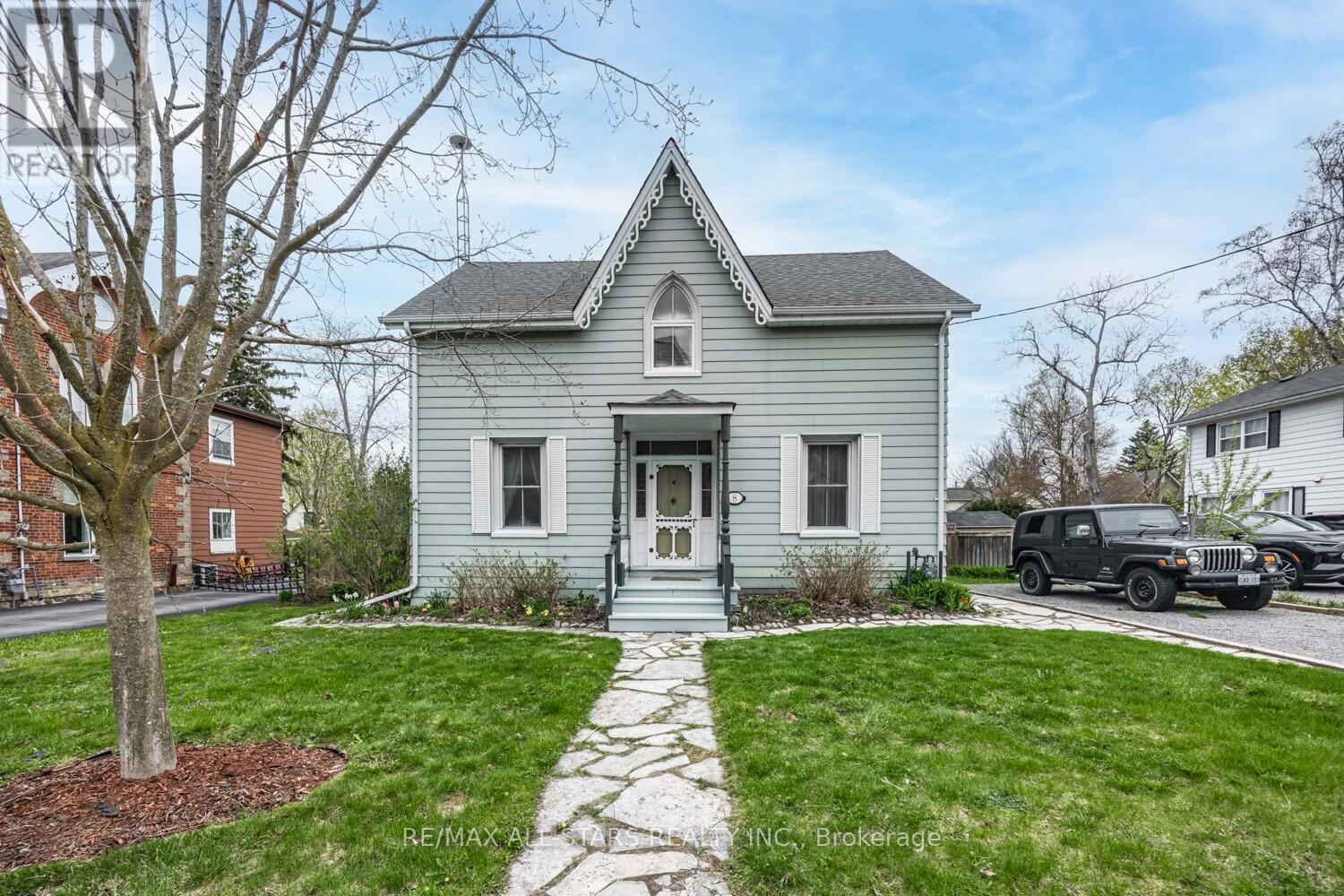Property at 8 ALBERT STREET image 1