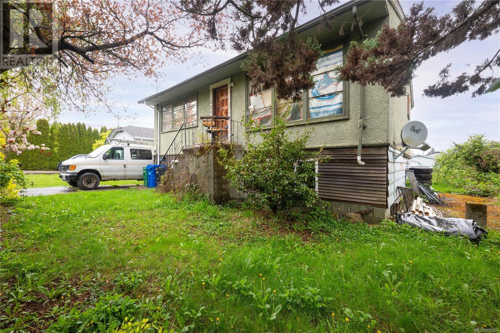 Property at 626 Fourth St image 1