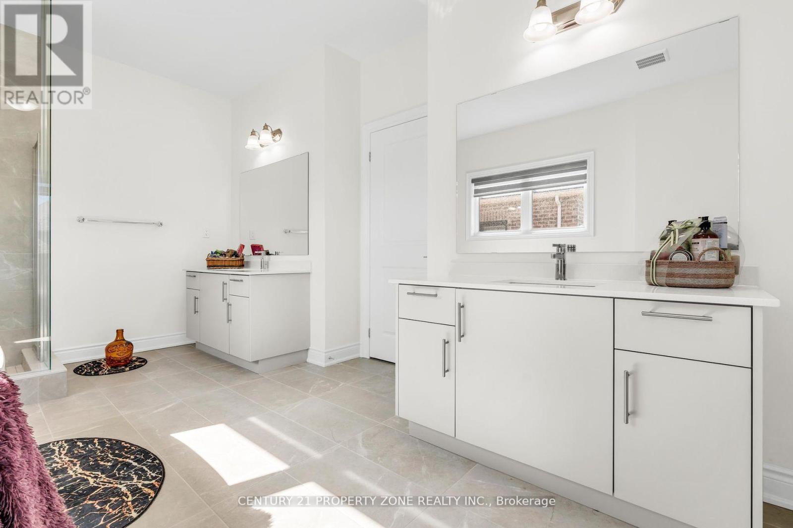 8925 Heritage Road, Brampton, Ontario  L6Y 0C9 - Photo 35 - W12135425