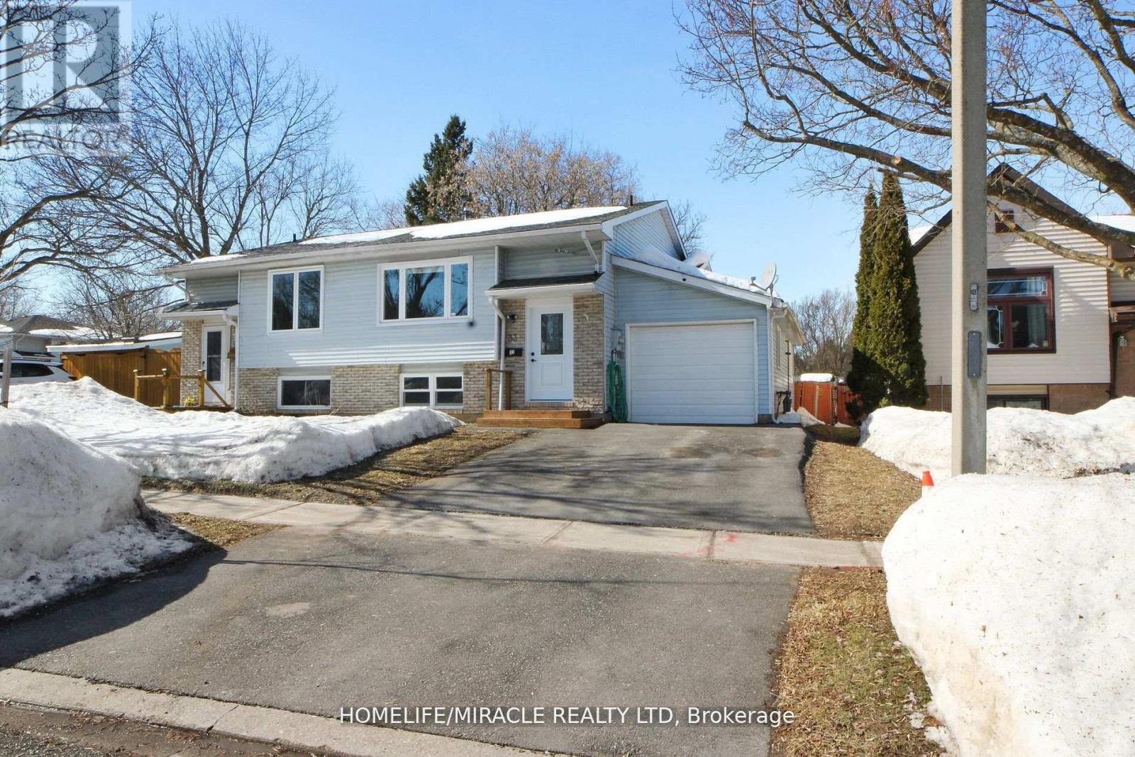 Property at 33 QUARRY DRIVE image 1