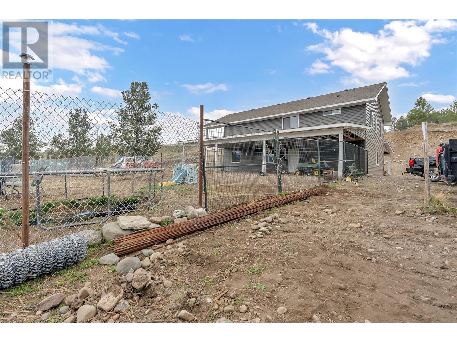 Property at 302 Laurie Currie Way image 3