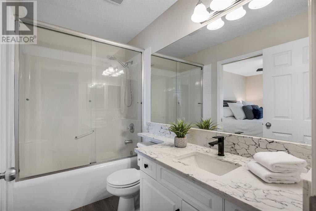 35 Everstone Way Sw, Calgary, Alberta  T2Y 4E4 - Photo 23 - A2216899
