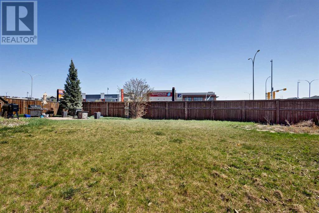 Property at 596 Windbrook Heights SW image 4