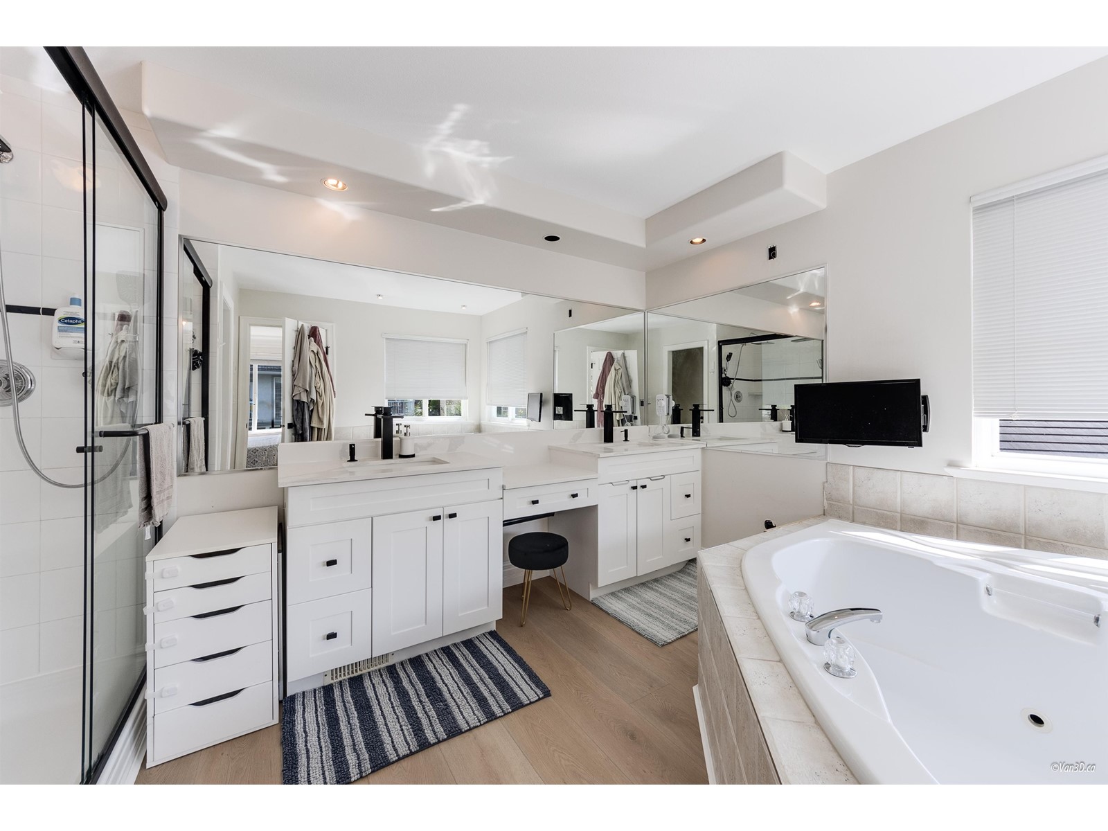 34758 Pakenham Place, Mission, British Columbia  V2V 7A6 - Photo 20 - R3000592