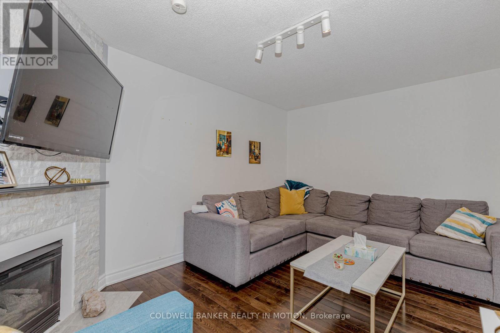 42 River Glen Blvd Boulevard S, Oakville, Ontario  L6H 5Z6 - Photo 20 - W12134893