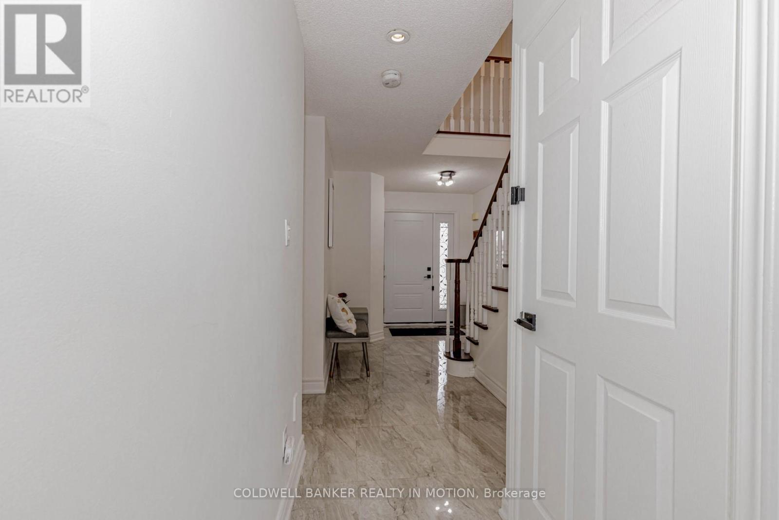 42 River Glen Blvd Boulevard S, Oakville, Ontario  L6H 5Z6 - Photo 37 - W12134893