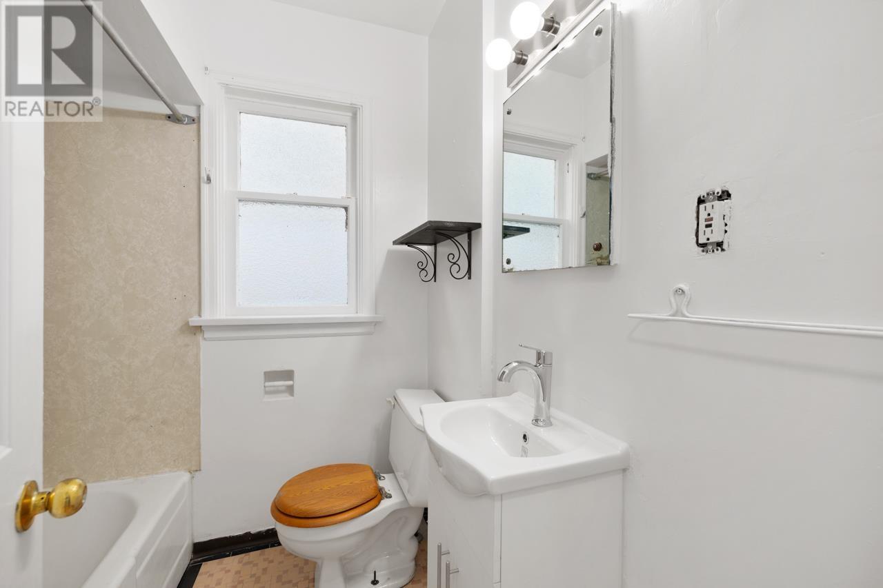 3431 Glen Drive, Vancouver, British Columbia  V5V 4S5 - Photo 7 - R3000533