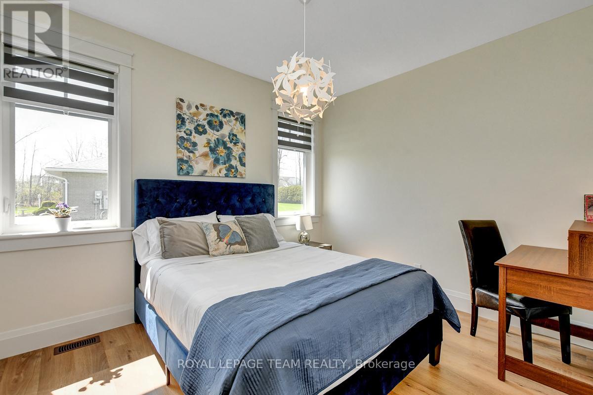 10939 County Rd 2 Road, South Dundas, Ontario  K0E 1K0 - Photo 23 - X12135526