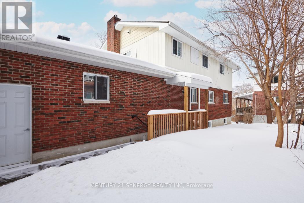 3 - 555 Churchill Avenue N, Ottawa, Ontario  K1Z 5E6 - Photo 2 - X12135533