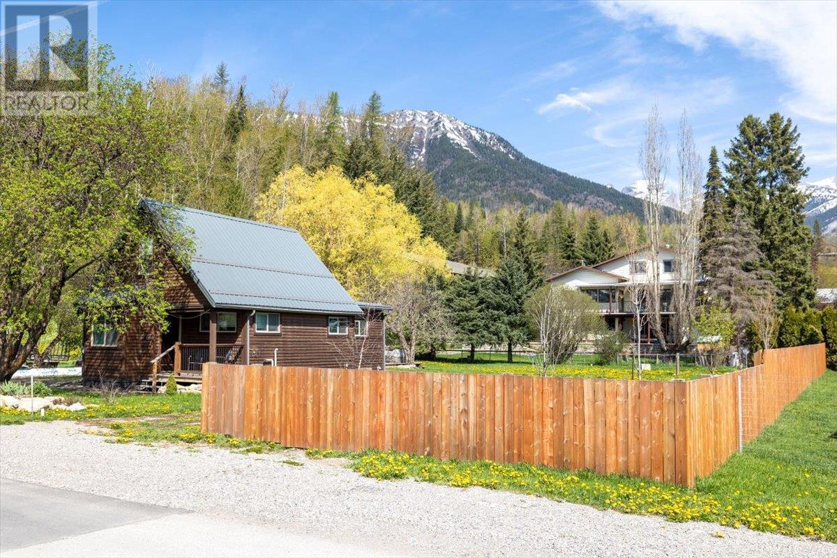 Lot 2 Hand Avenue, Fernie, British Columbia  V0B 1M1 - Photo 4 - 10347126