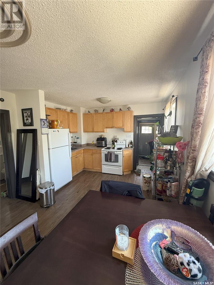 Property at 1579 MONTAGUE STREET image 3