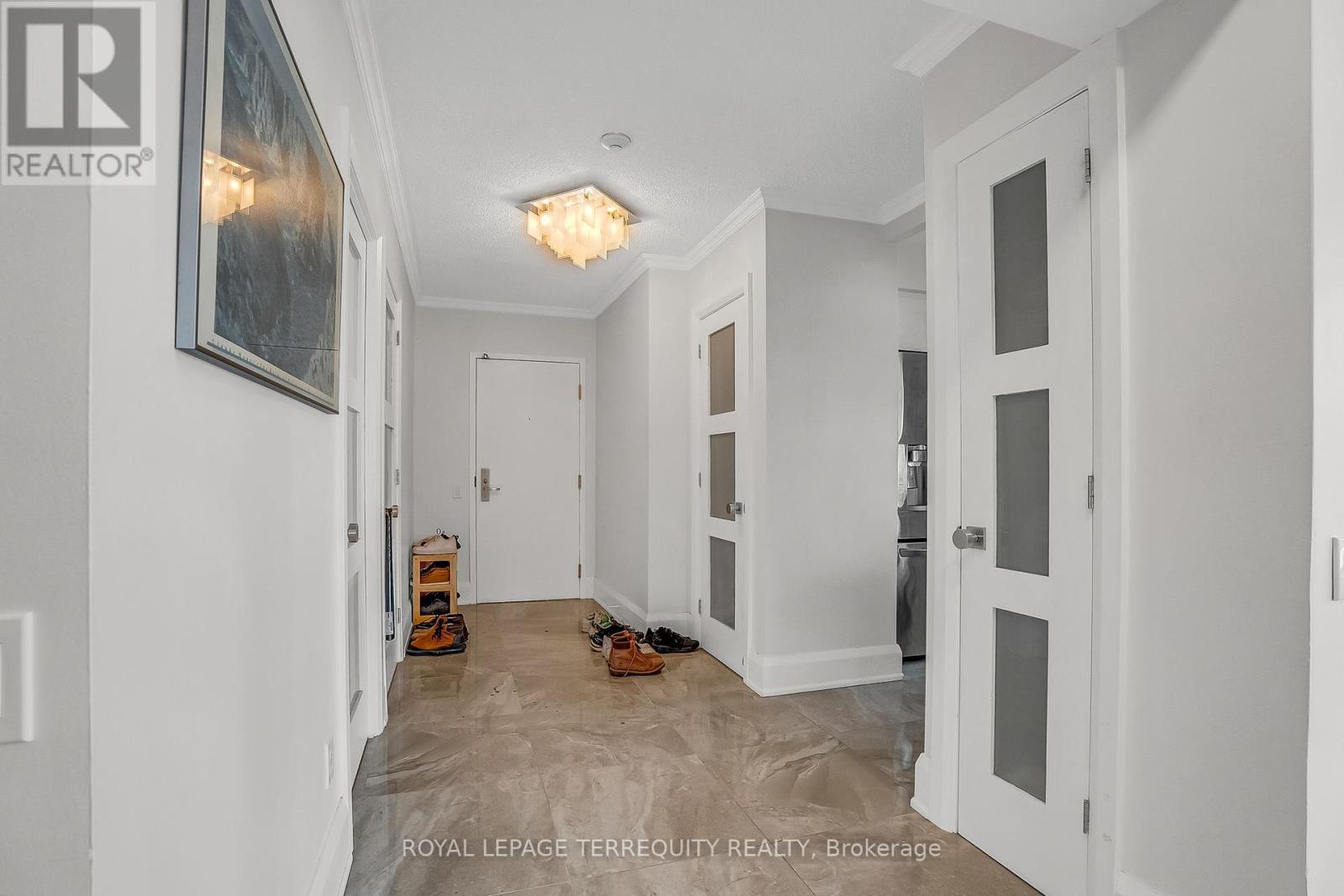 2103 - 71 Simcoe Street, Toronto, Ontario  M5J 2S9 - Photo 2 - C12135535
