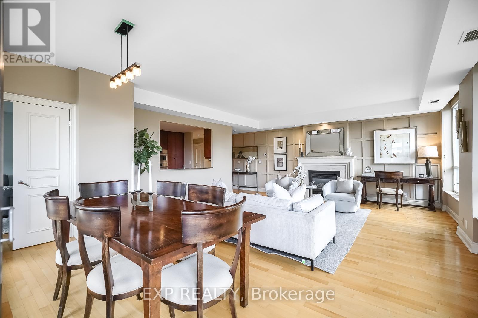 502 - 2 Roxborough Street E, Toronto, Ontario  M4W 3V7 - Photo 14 - C12135549