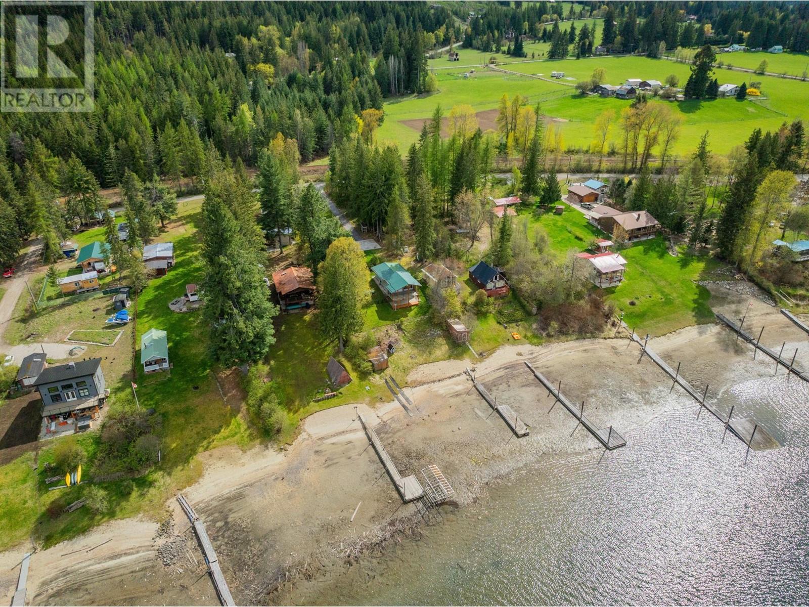 7597 Ross Road, Procter, British Columbia  V1L 6R5 - Photo 14 - 10341350