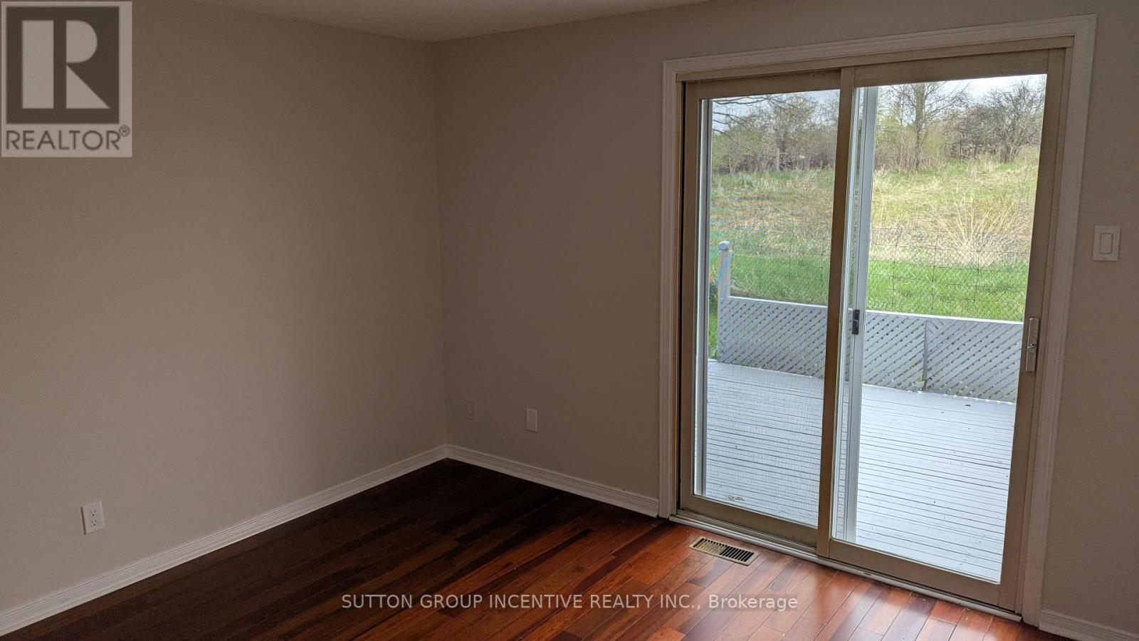 49 Royal Oak Drive, Innisfil (Cookstown), Ontario  L0L 1L0 - Photo 8 - N12135527