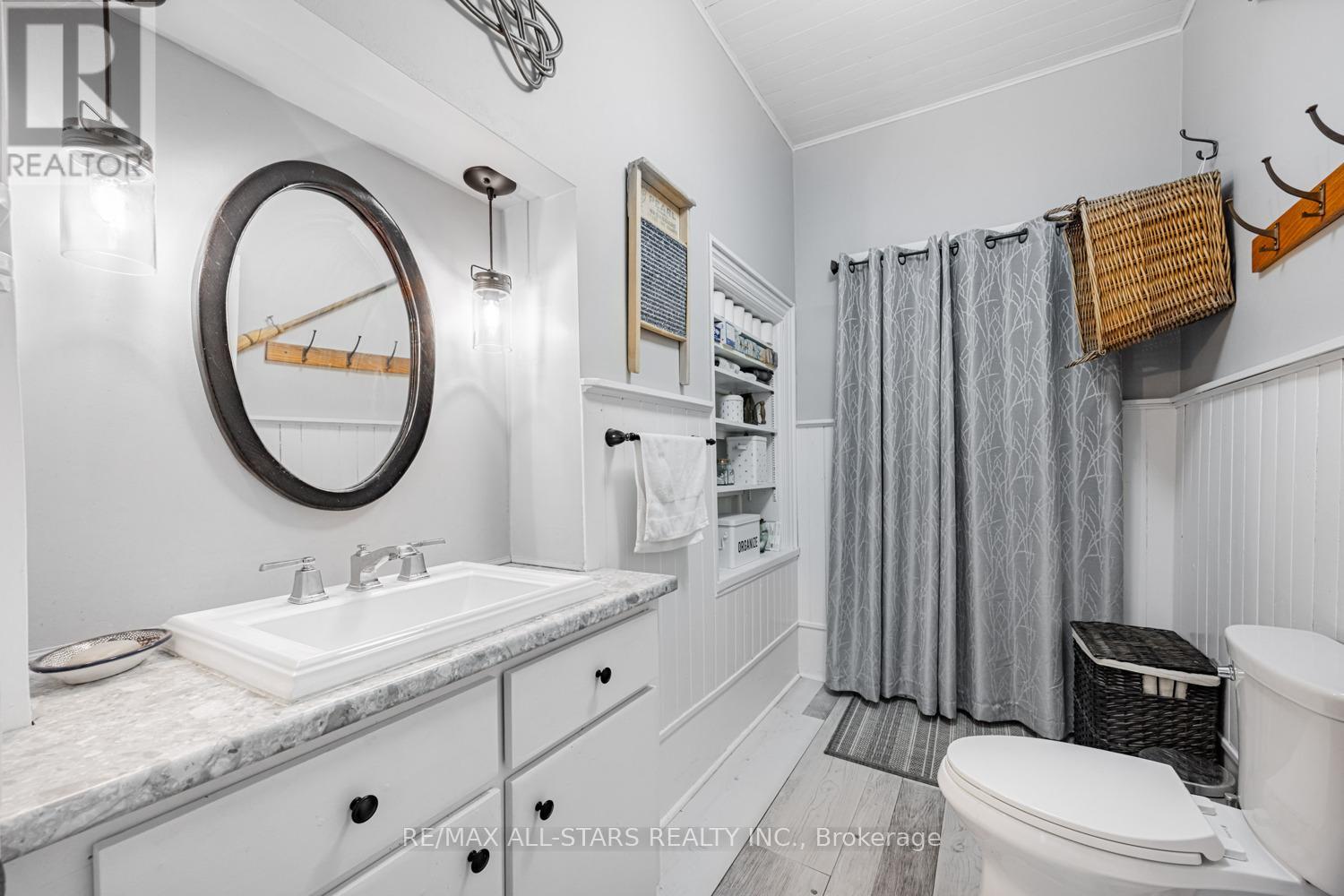 8 Albert Street, Whitchurch-Stouffville, Ontario  L4A 4H1 - Photo 13 - N12135102