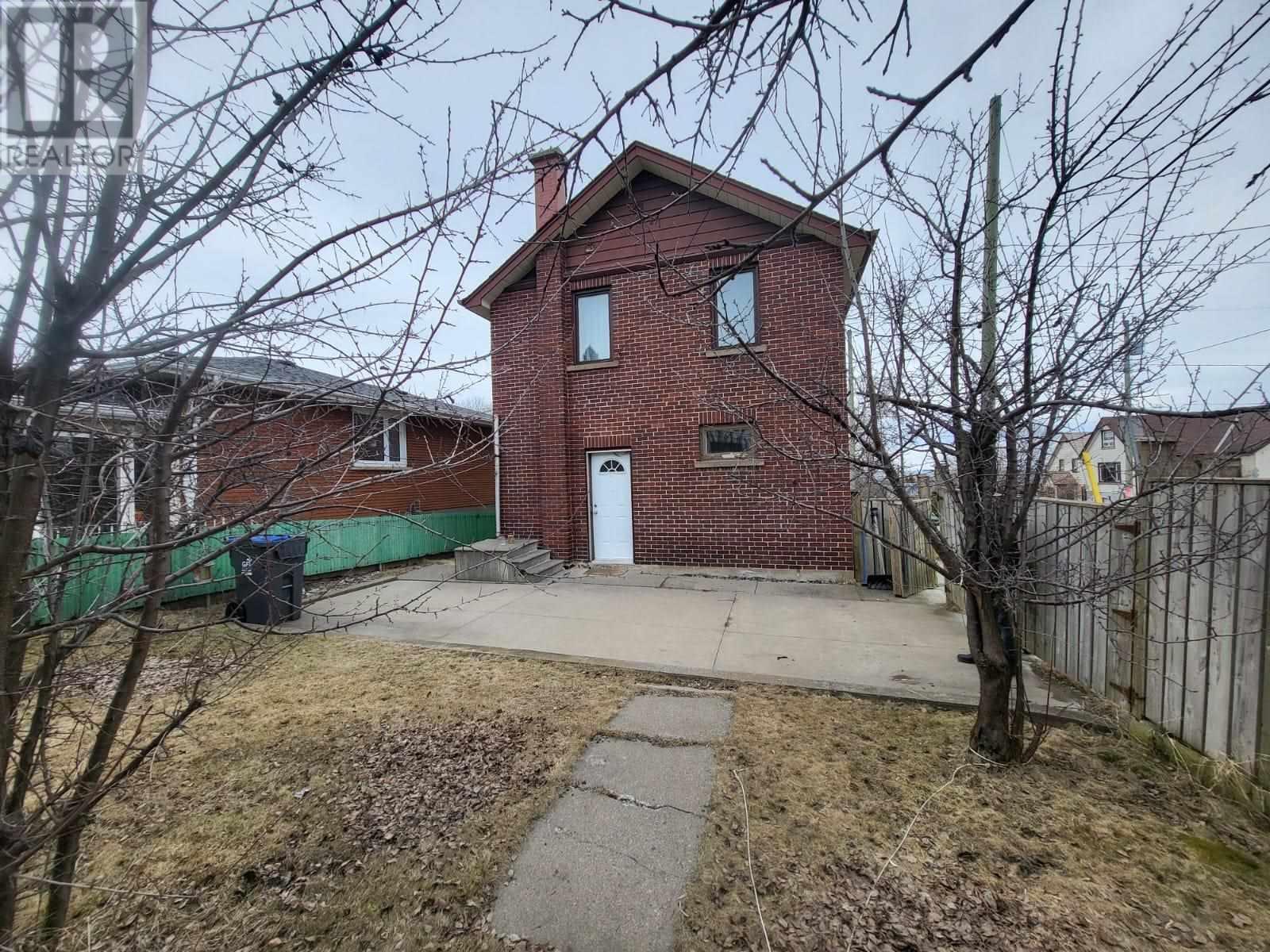 Property at 98 Banning ST image 3