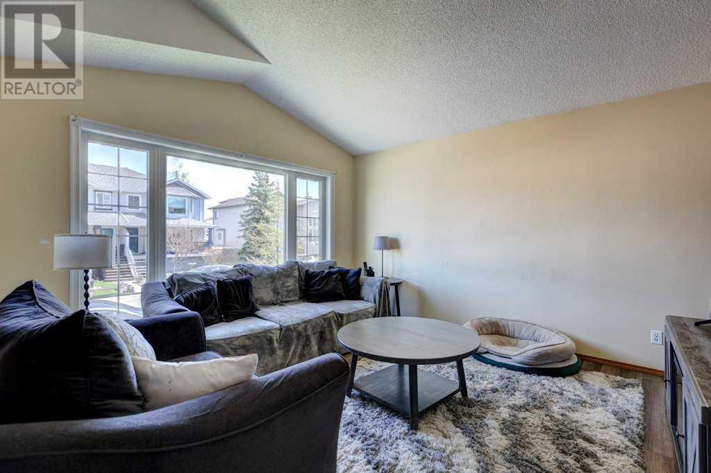 220 Sheep River Lane, Okotoks, Alberta  T1R 2B1 - Photo 4 - A2217658