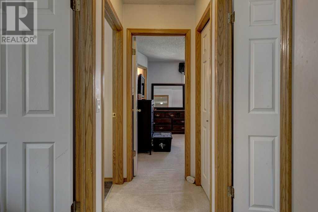 220 Sheep River Lane, Okotoks, Alberta  T1R 2B1 - Photo 14 - A2217658