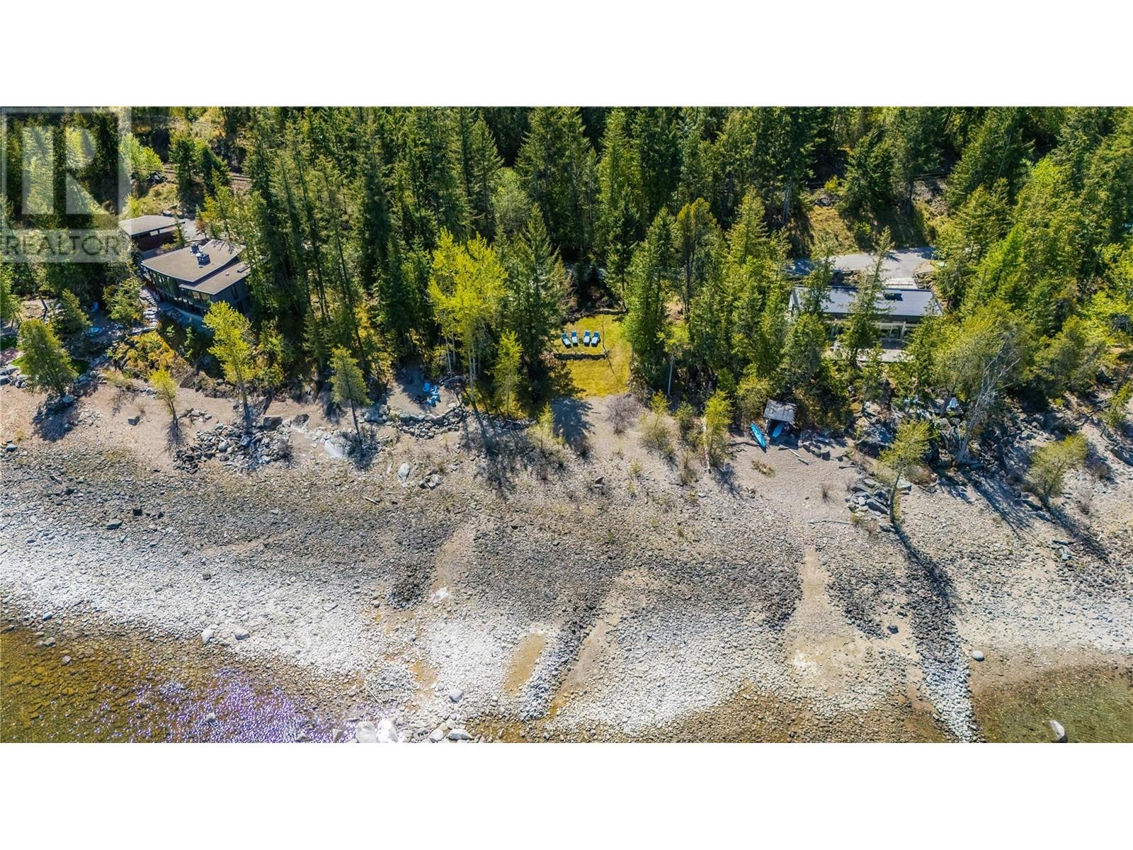 Property at 271 KOOTENAY LAKE Road image 3