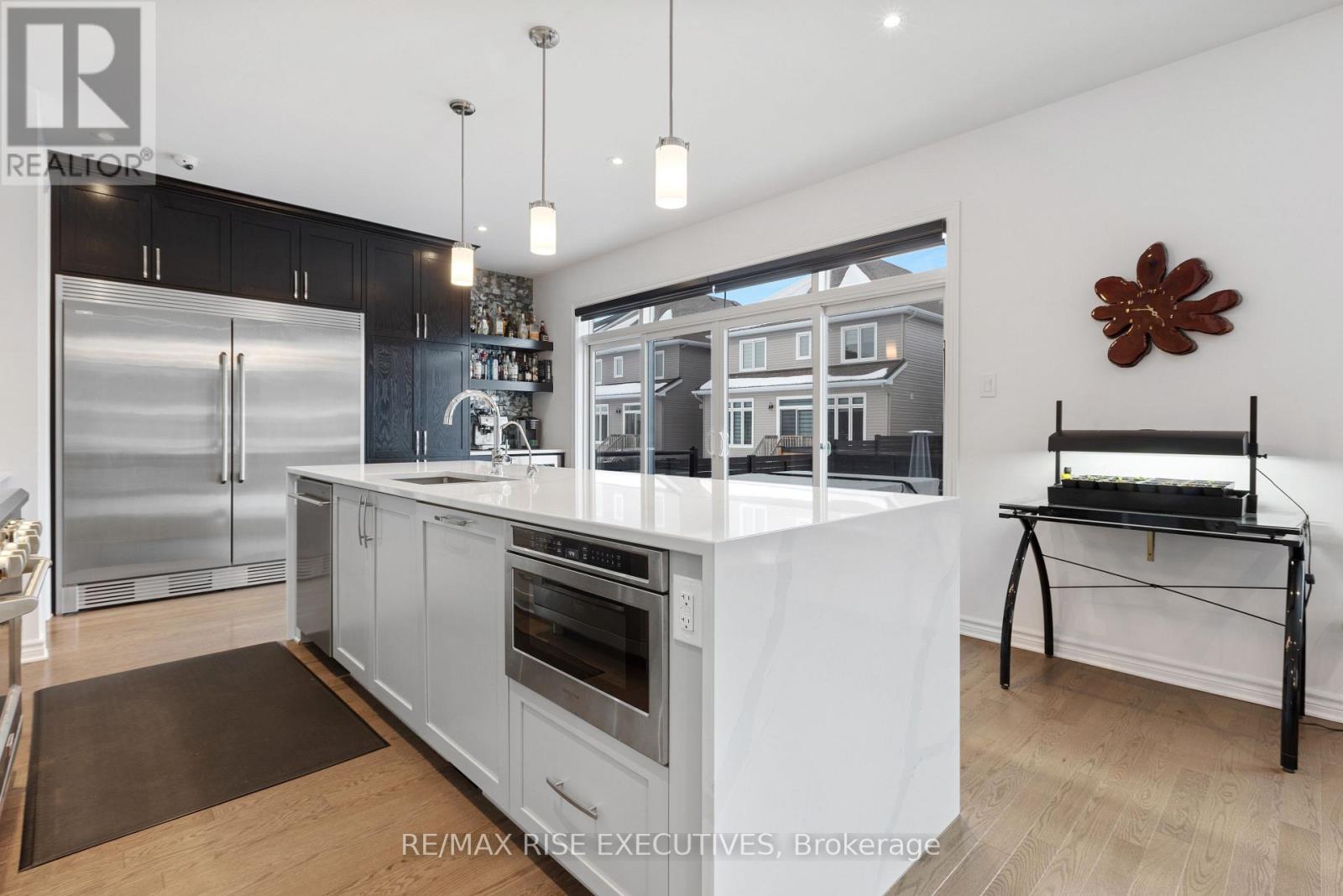 165 Finsbury Avenue, Ottawa, Ontario  K2S 2P5 - Photo 13 - X12135600