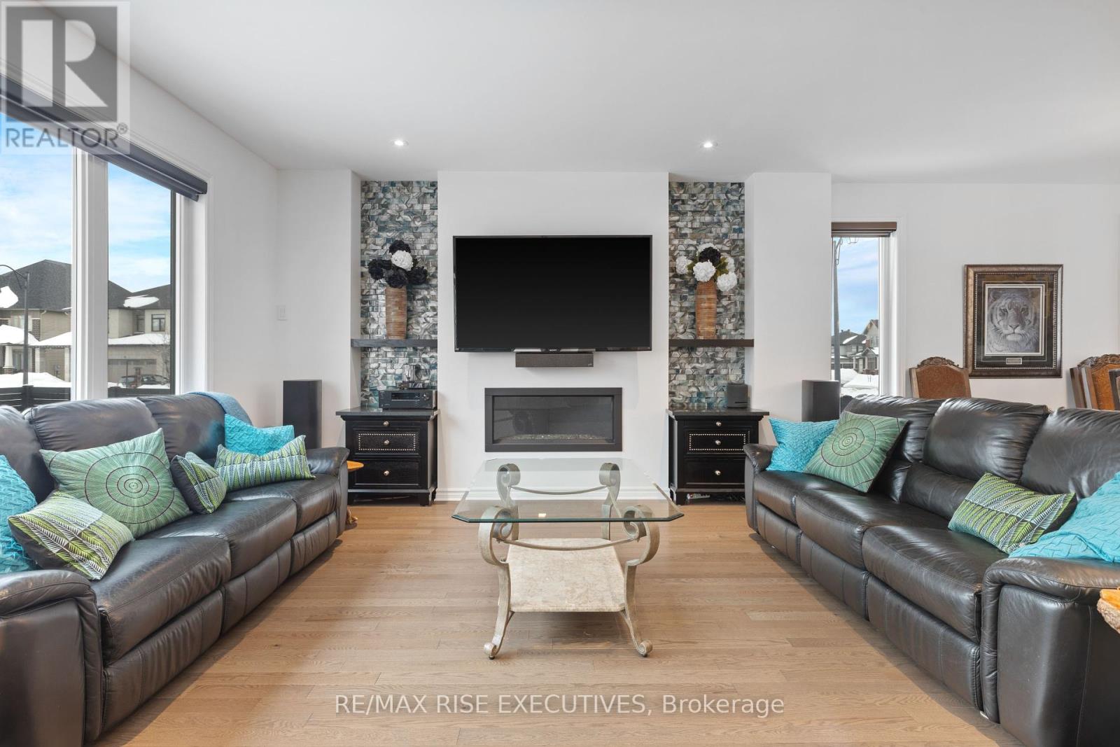 165 Finsbury Avenue, Ottawa, Ontario  K2S 2P5 - Photo 9 - X12135600