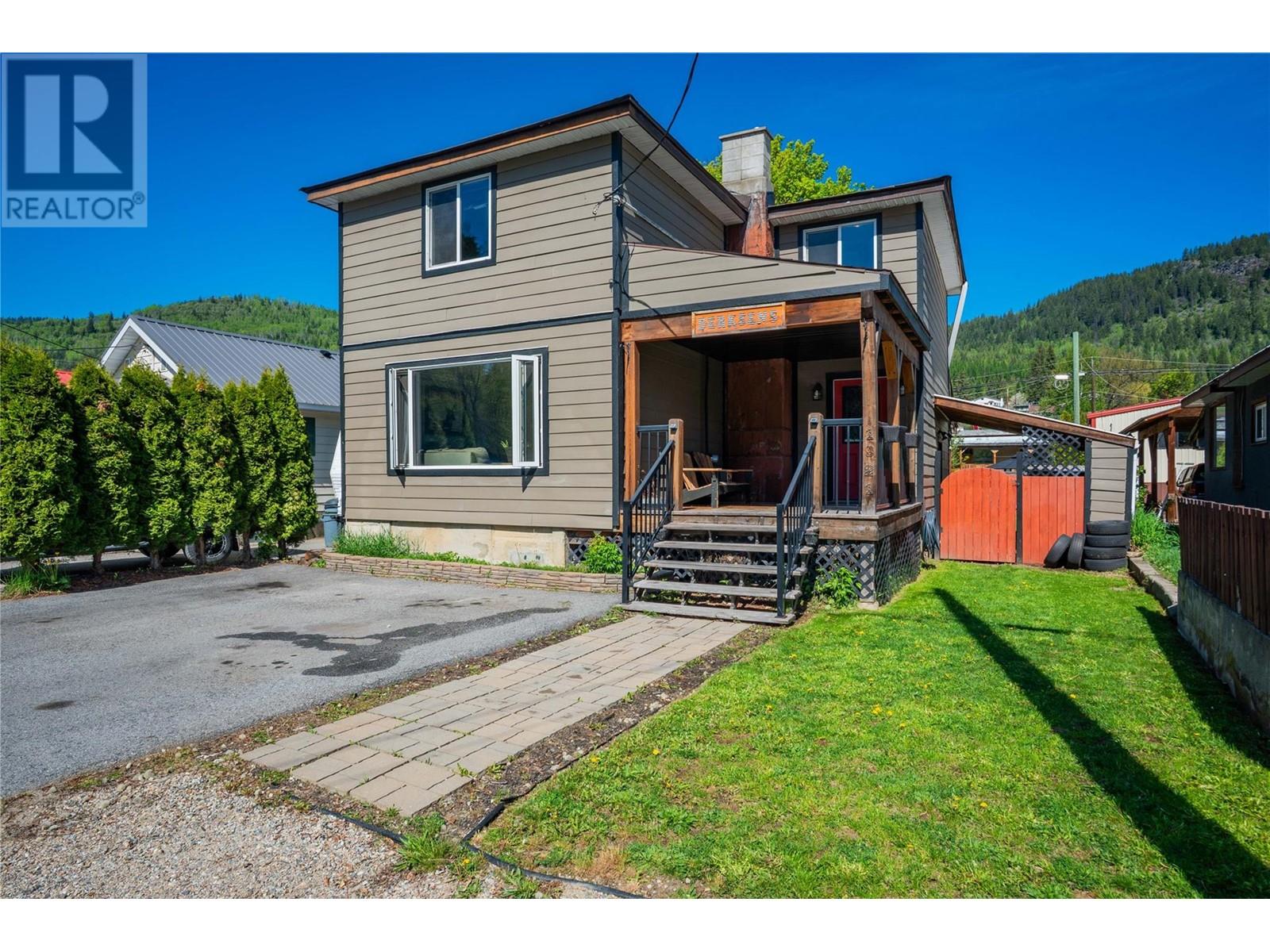 Property at 1921 Beaver Street image 1