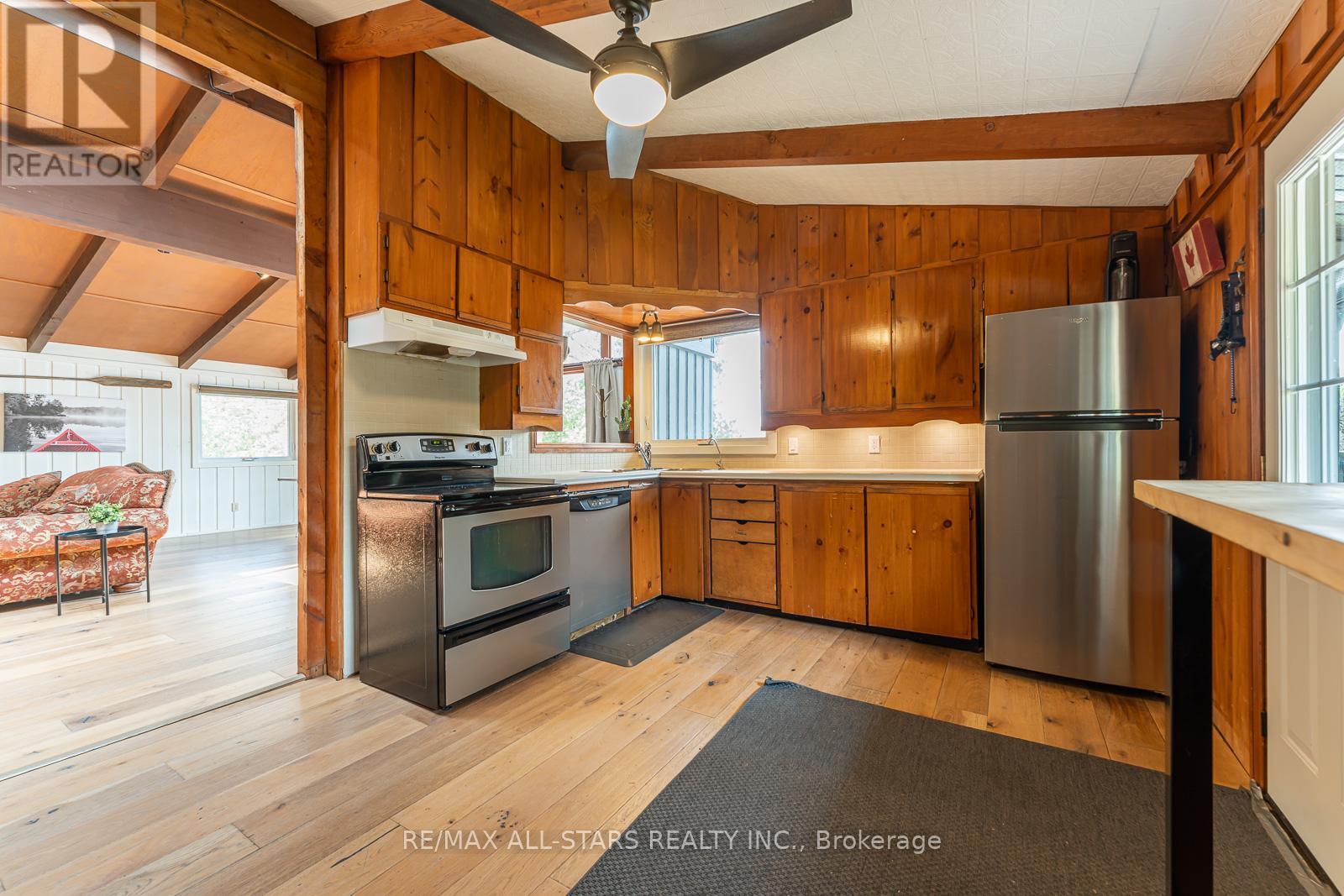 1008 Rolland Drive, Dysart Et Al, Ontario  K0M 1S0 - Photo 4 - X12135512