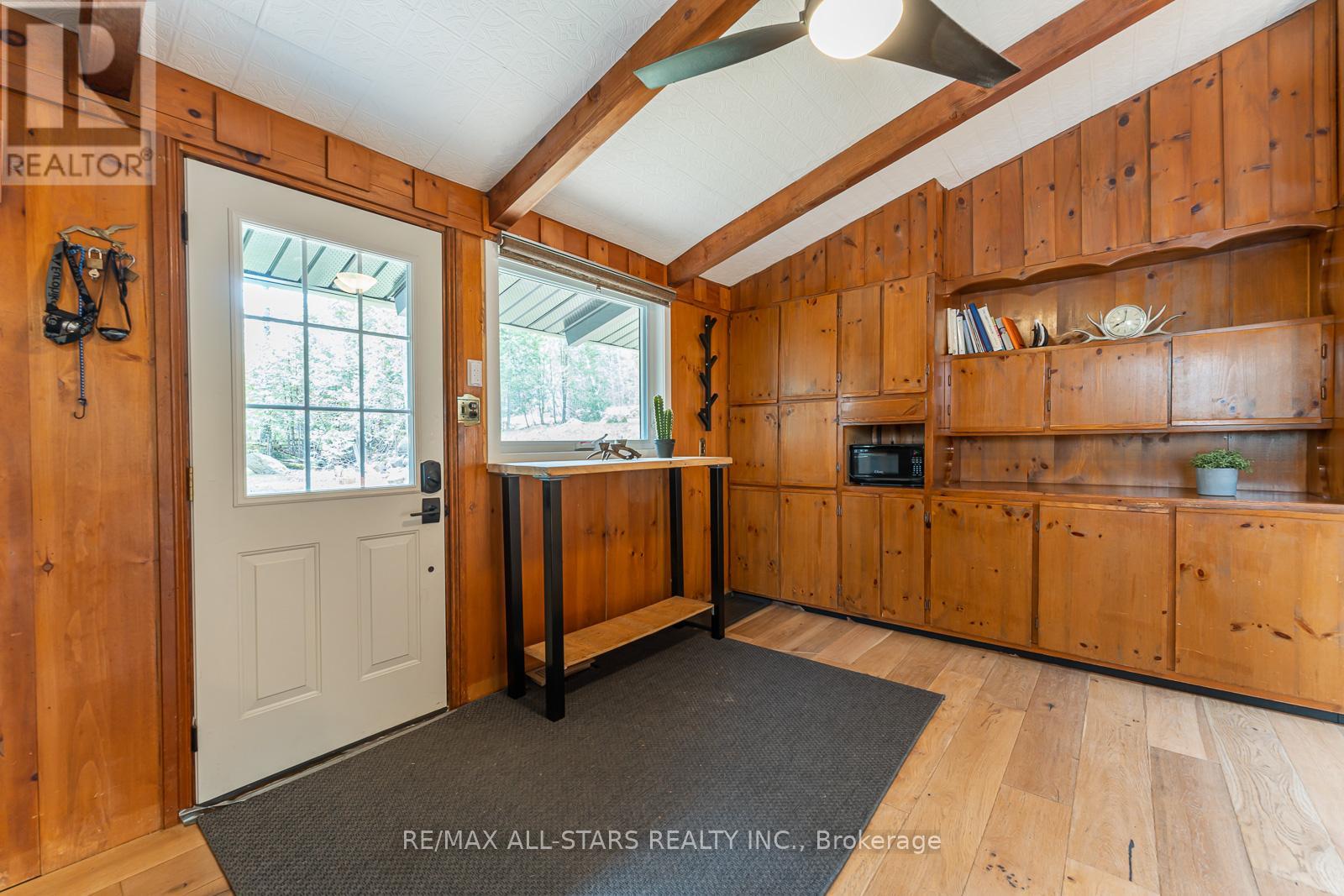 1008 Rolland Drive, Dysart Et Al, Ontario  K0M 1S0 - Photo 6 - X12135512
