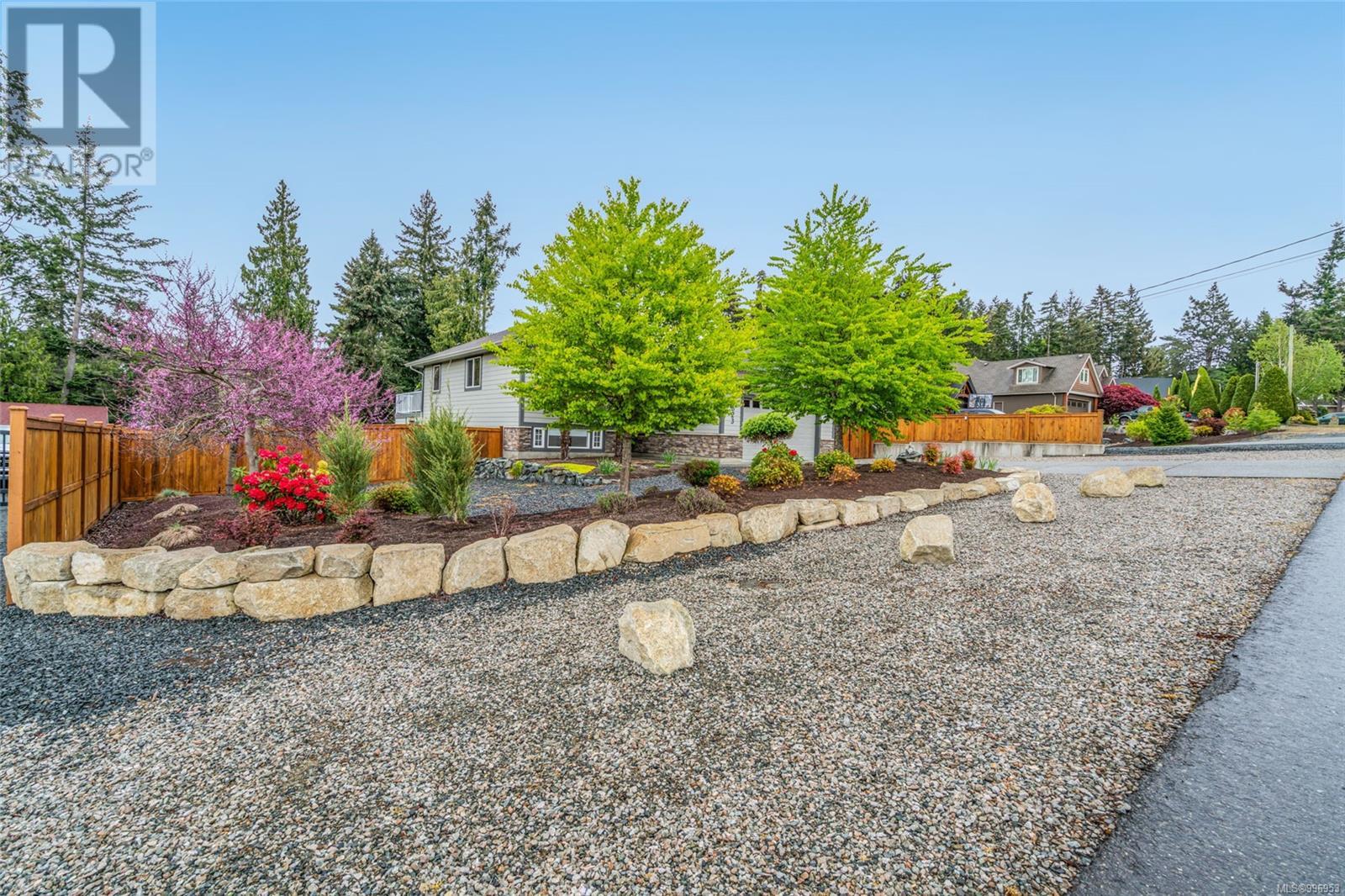 1623 Stone Lake Dr, Nanoose Bay, British Columbia  V9P 9L1 - Photo 10 - 996953