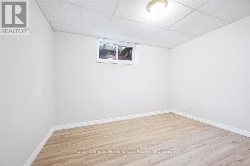 51 Nesbitt Street, Mapleton, Ontario  N0B 1A0 - Photo 30 - X12135579
